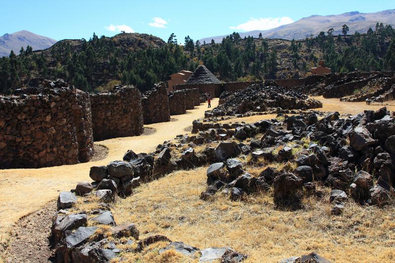 671-Rqchi,tempio di Wiracocha,12 luglio 2013.JPG